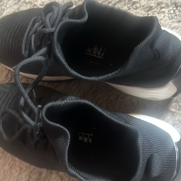 Women's Black Blaze Stretch Knit Sneakers - Picture 7 of 7